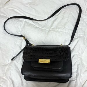 Gigi New York Black Leather Croc Shoulder Bag Worn 2x